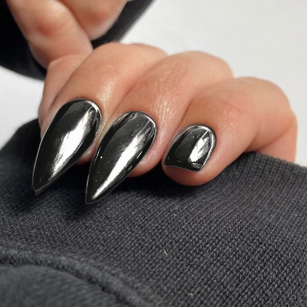 Плівки на нігті "Чорна"