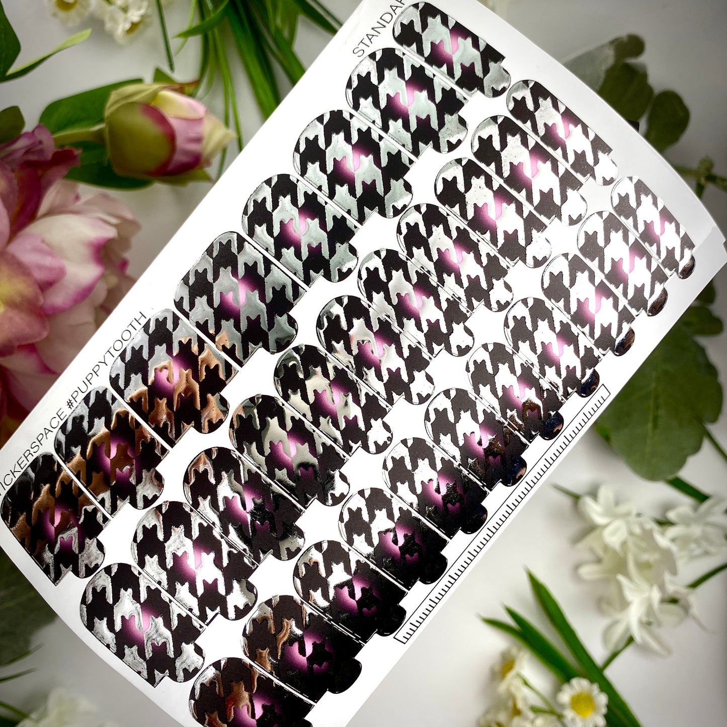 Плівки на нігті "PUPPYTOOTH 01"