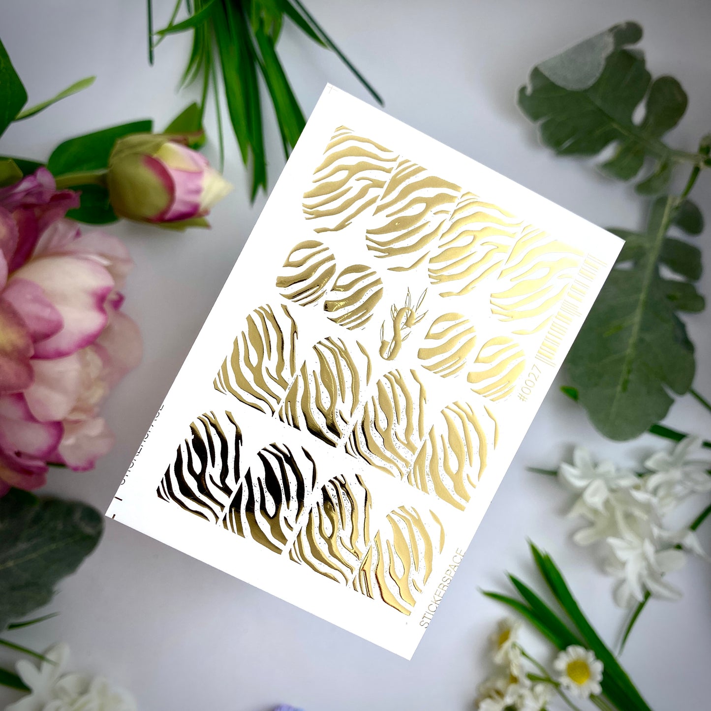 Слайдери для нігтів із золотої фольги - 0027