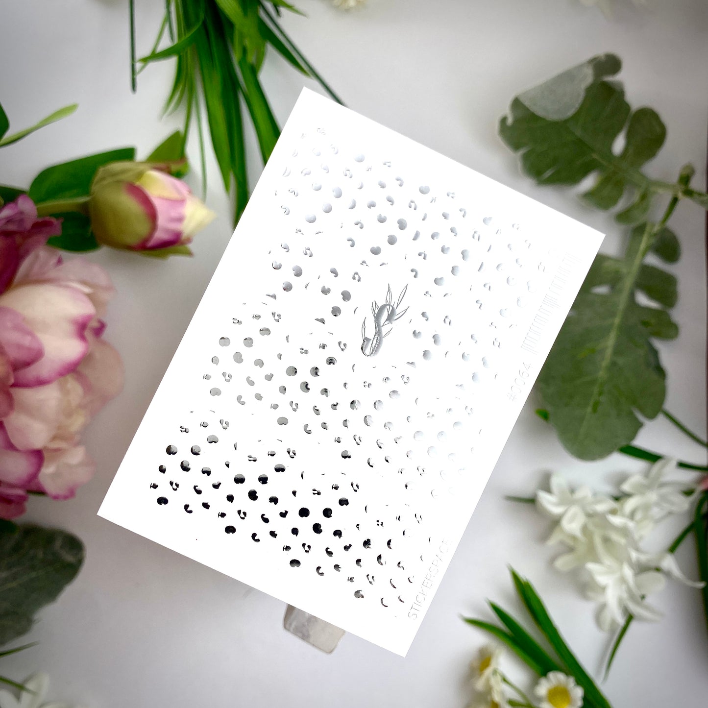 Silver Foil Nail sliders - 0064