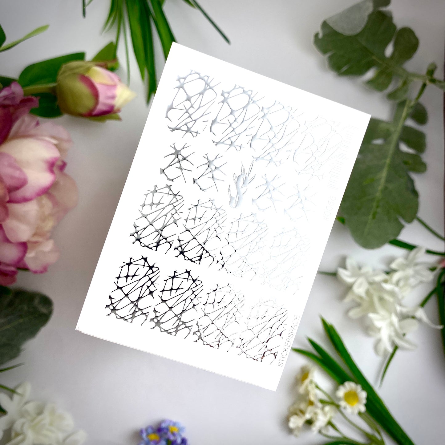 Слайдери для нігтів зі срібної фольги - 0066