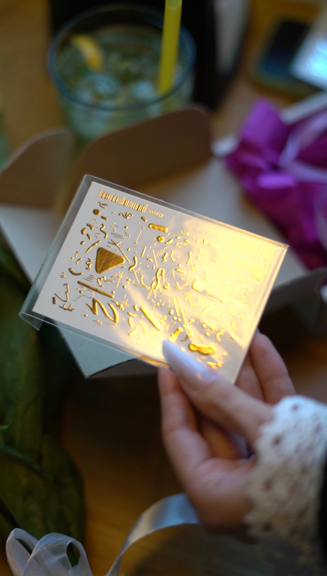 Gold Foil Nail sliders - 0038