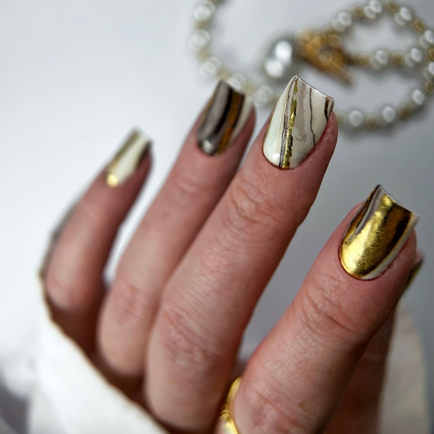 Плівки на нігті "Breed"