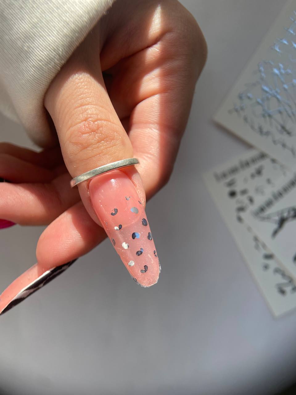 Silver Foil Nail sliders - 0075