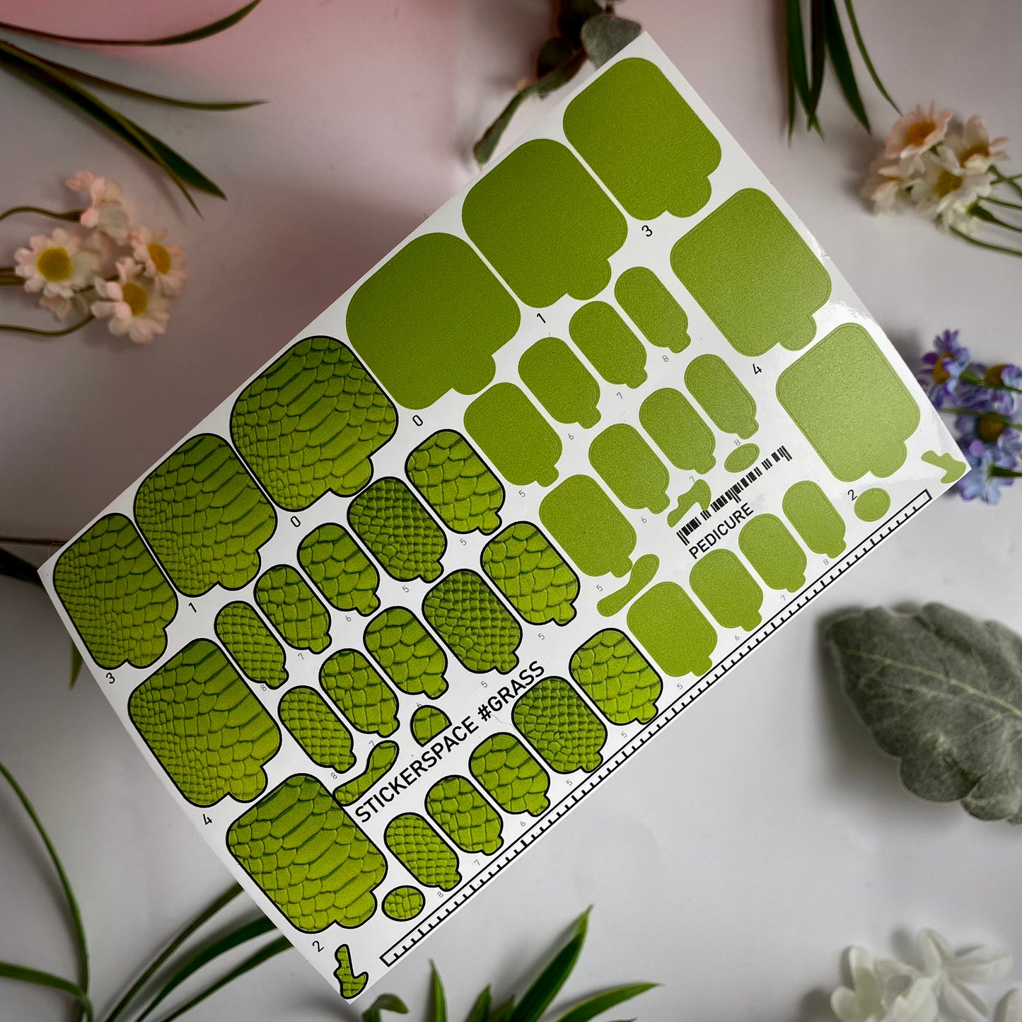 Pedicure nail wrap Grass